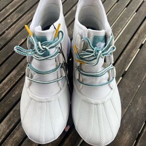 Sorel women’s out and about lll waterproof mid sneakers Blue Laces 8.5 NWT